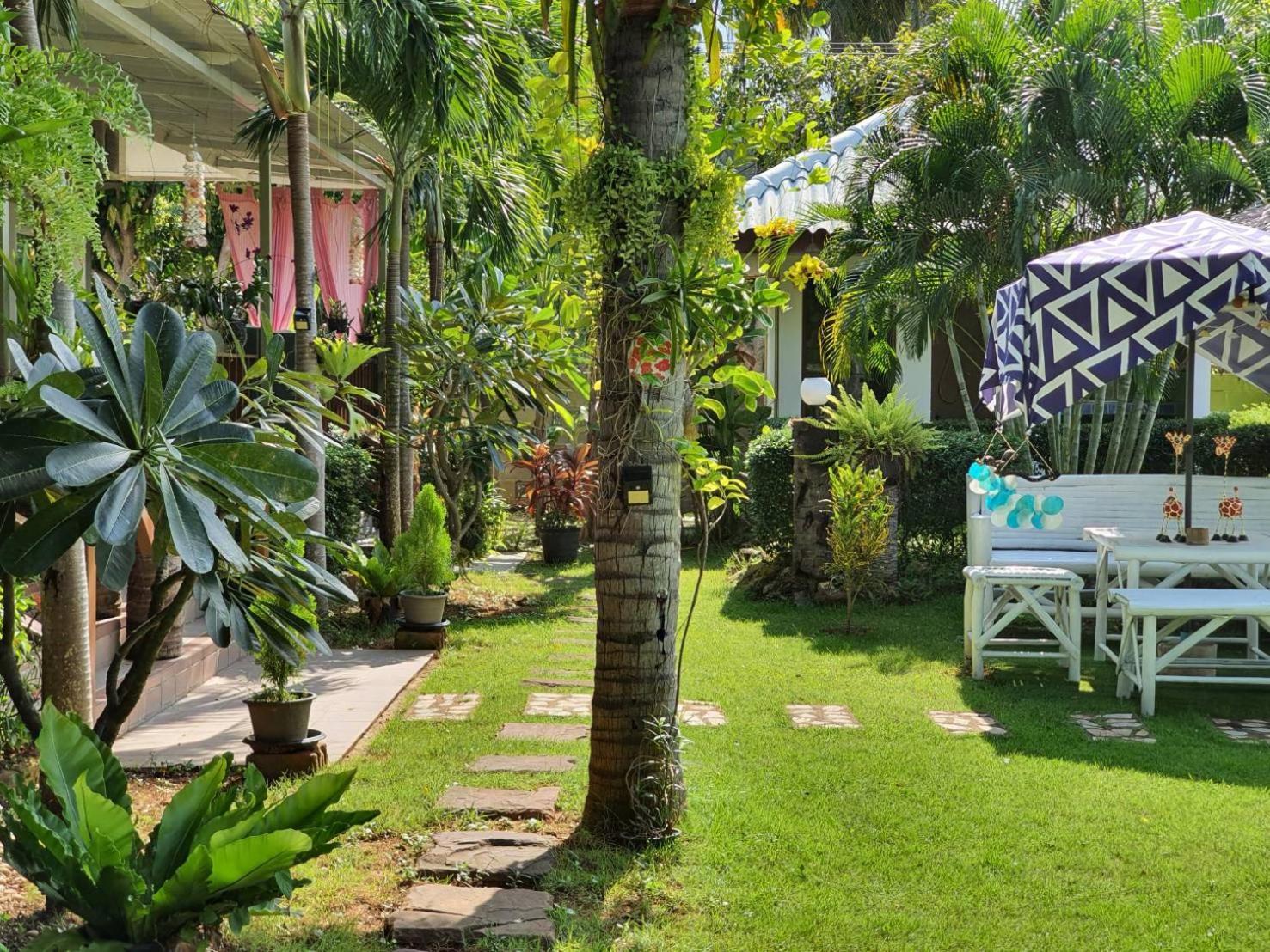 Happy Mind Resort Pran Buri Exterior photo
