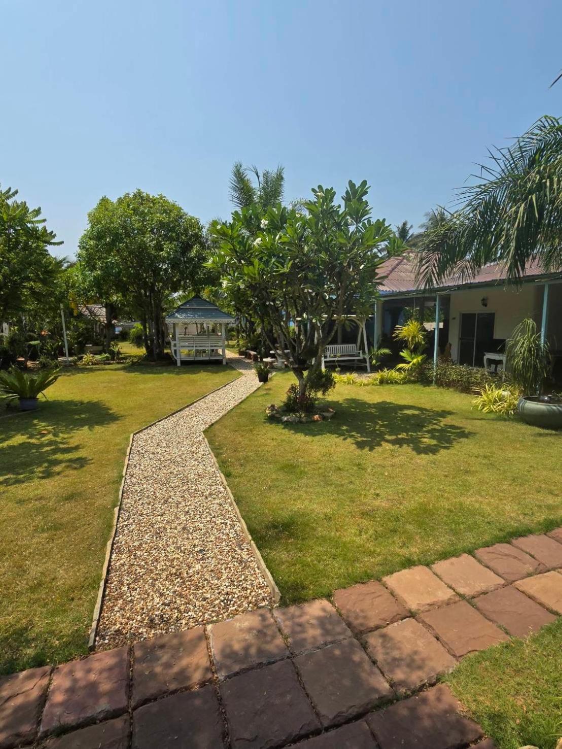 Happy Mind Resort Pran Buri Exterior photo